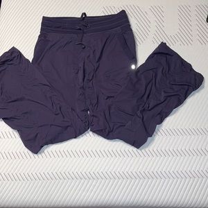 NWOT lululemon atheletica women’s lined running/dance pants!